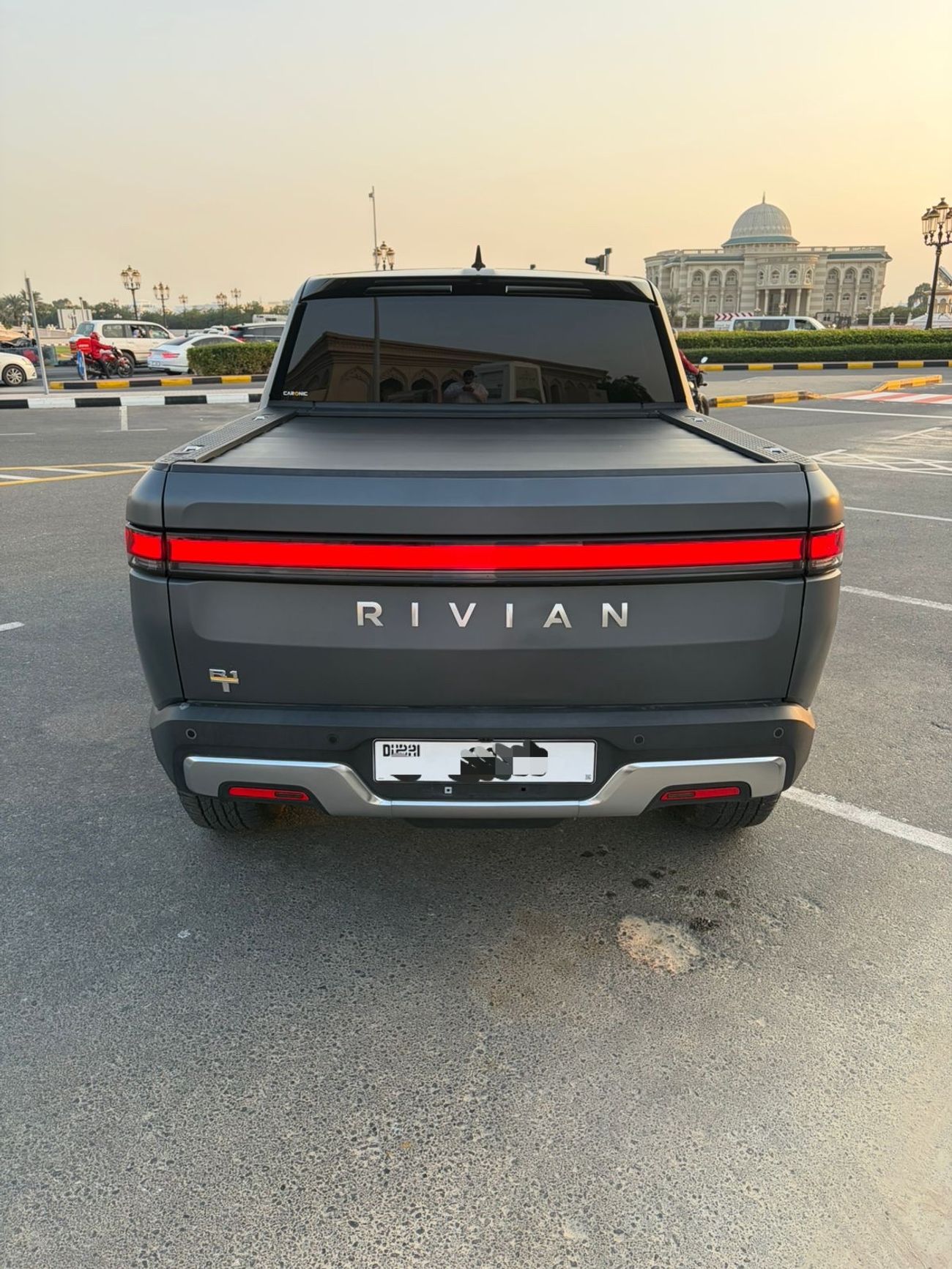Rivian R1T Quad Motor Adventure Edition