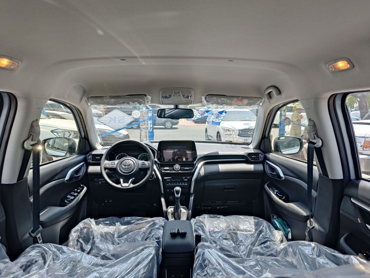 تويوتا أوربان كروزر GLX, 1.5L V4, FULL OPTION, DOUBLE TONE (CODE #  GLX)