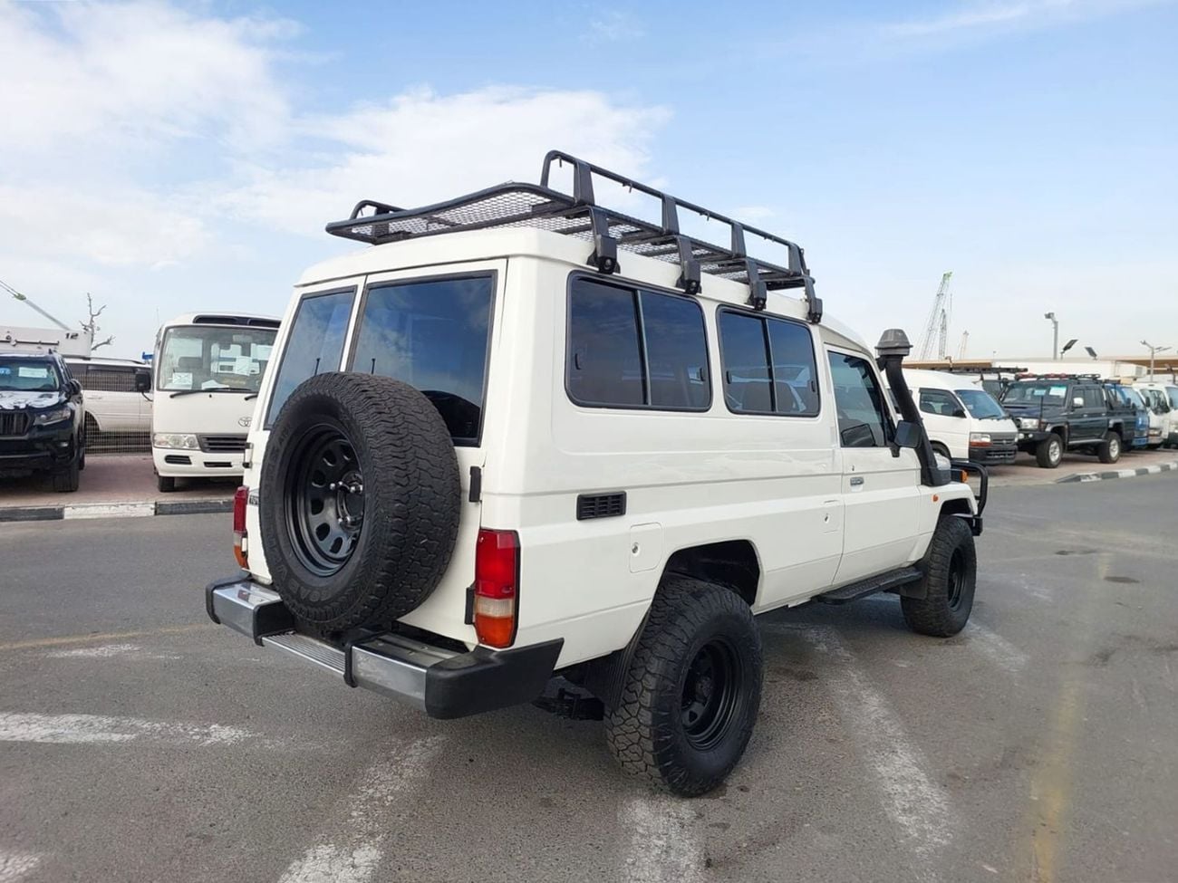 Toyota Land Cruiser TOYOTA LAND CRUISER HARDTOP SUV RHD 1998 MODEL 4.2 L DIESEL MANUAL(PM16921)