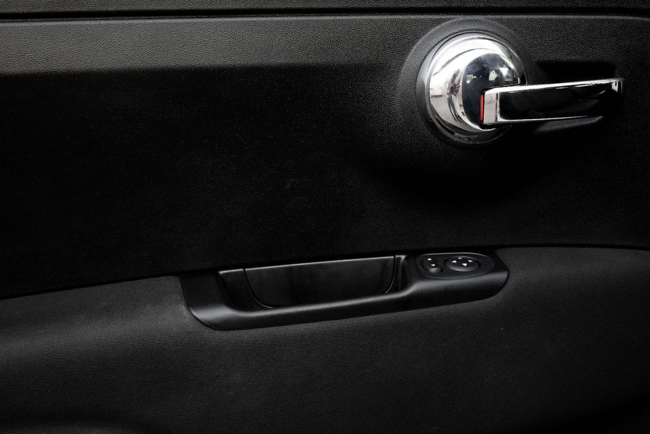 Fiat 500 500 Dolcevita | 980 P.M | 0% Downpayment | IMMACULATE!