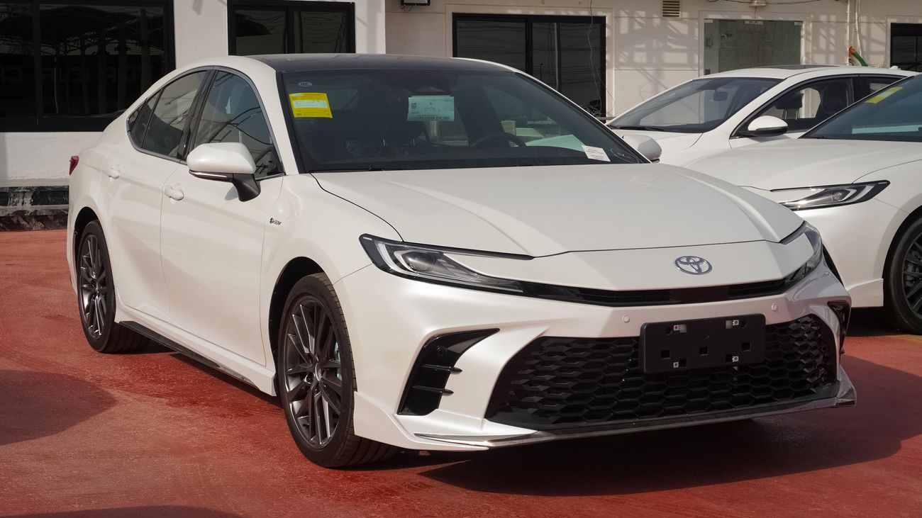 Toyota Camry 2.5S  HEV