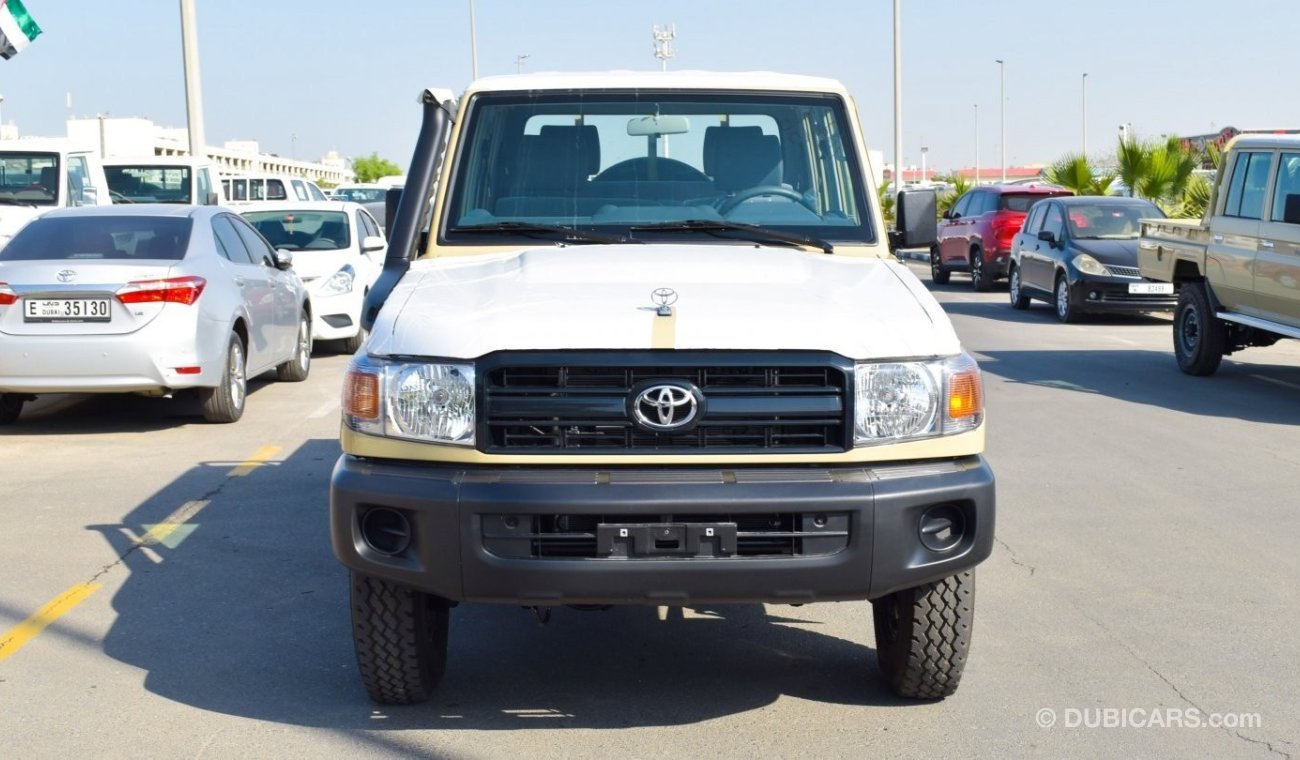 تويوتا لاند كروزر بيك آب 79 DOUBLE CAB PICKUP V6 4.2L  DIESEL 4WD MANUAL TRANSMISSION