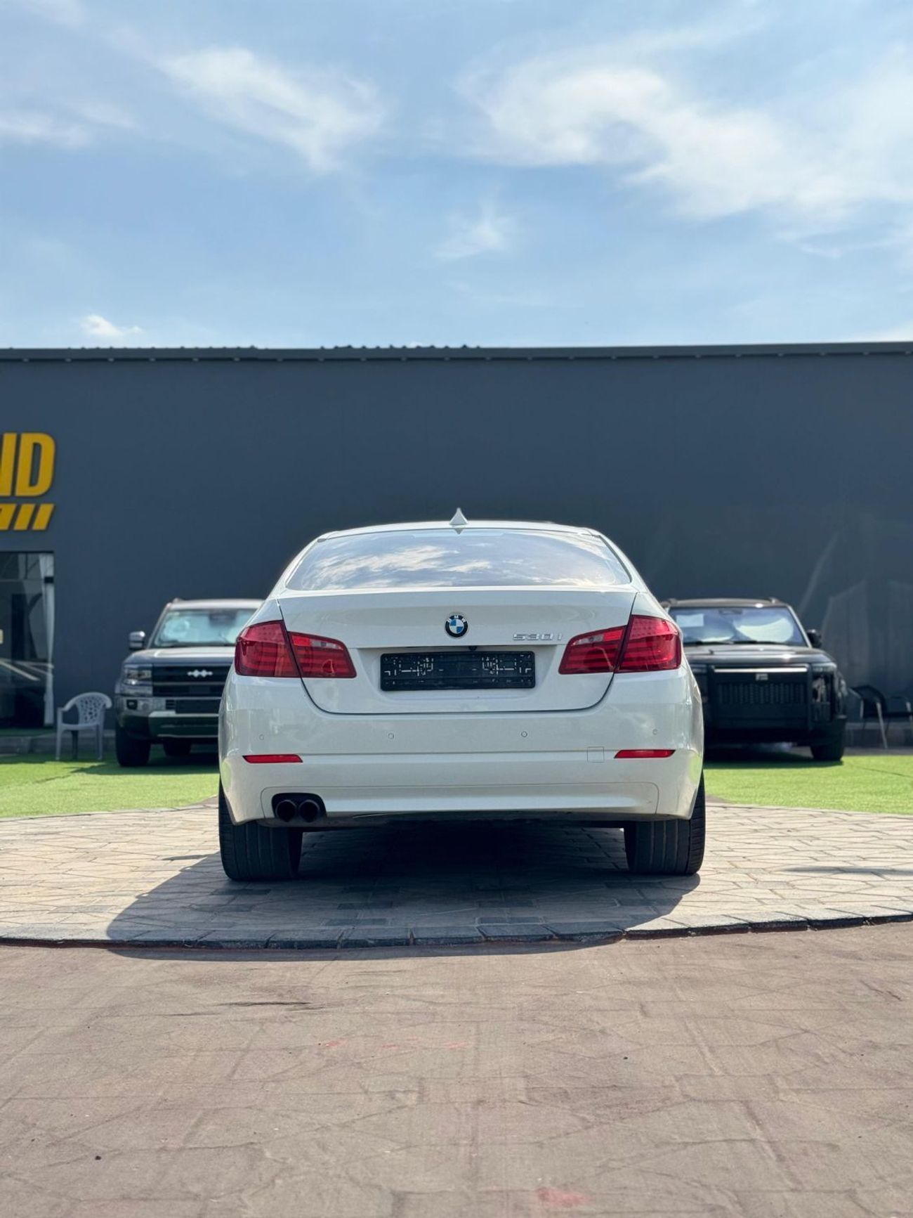 BMW 530i Exclusive 2.0L
