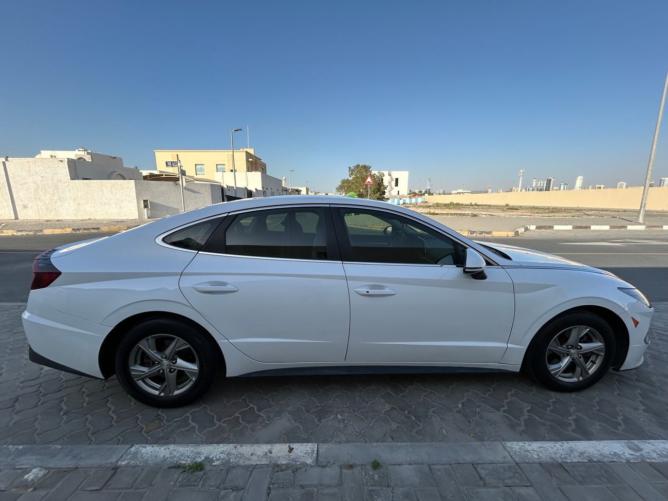 Hyundai Sonata SE 2.5L