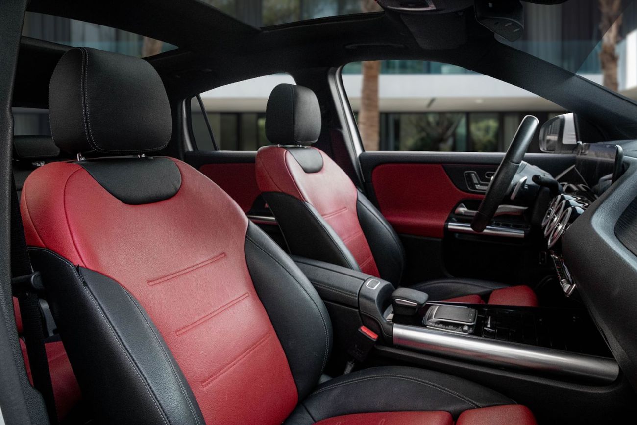 Mercedes-Benz GLA 200 200 AMG | 2,840 P.M  | 0% Downpayment | Agency Warranty!