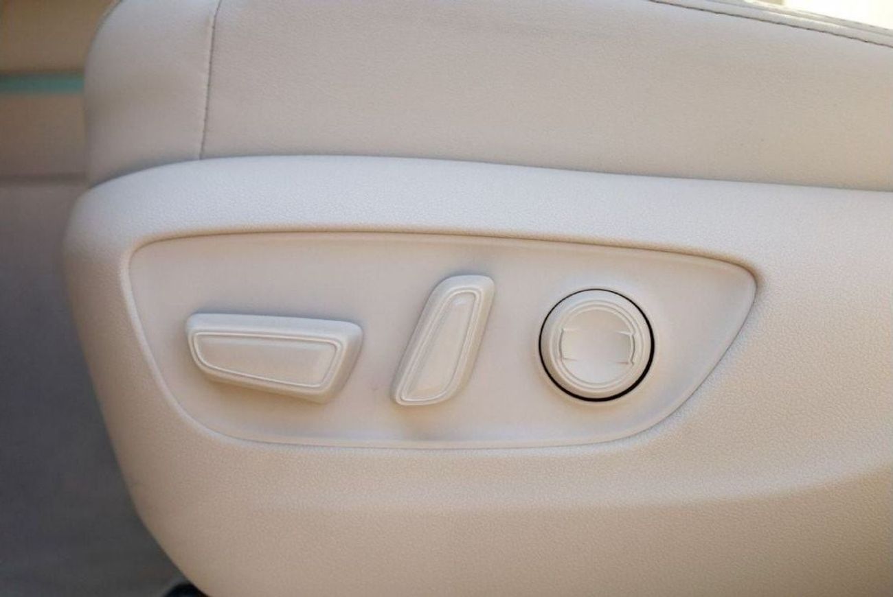 Toyota Land Cruiser GXR