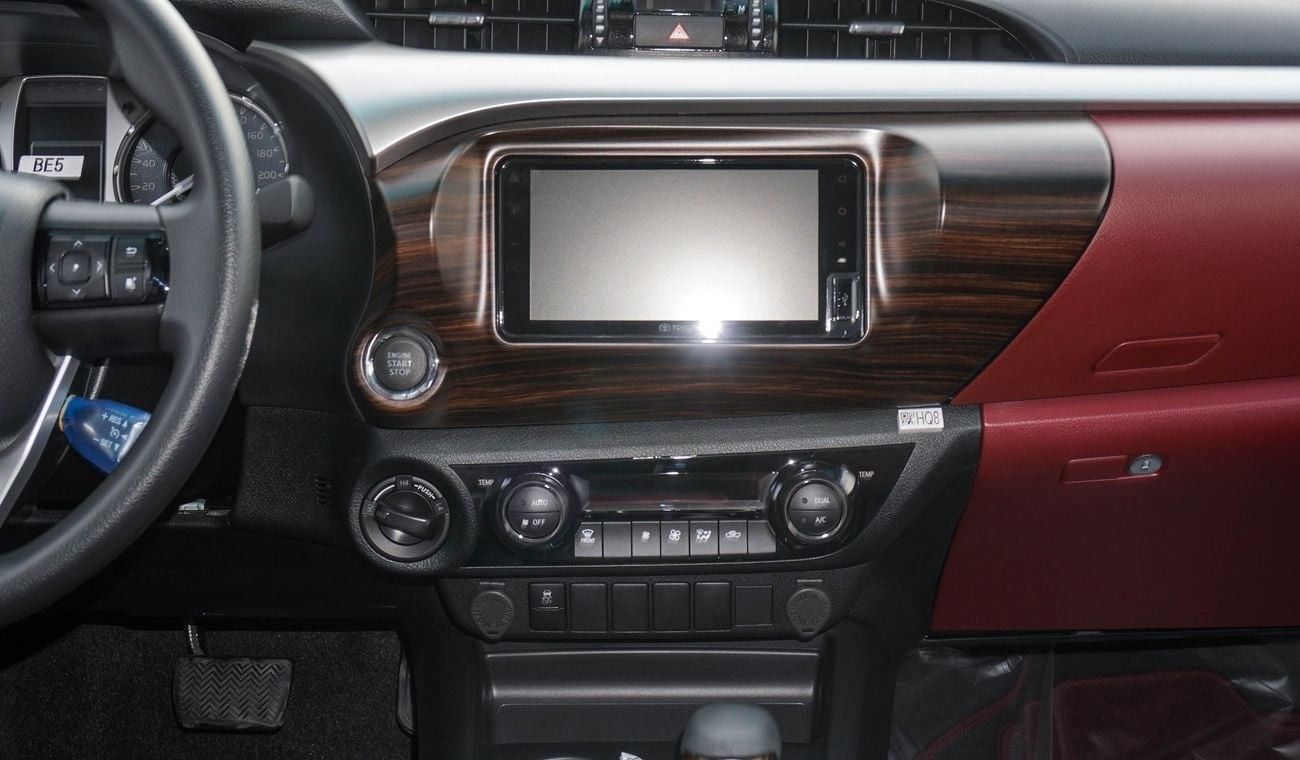 Toyota Hilux SR5  2.7L 4WD A/T