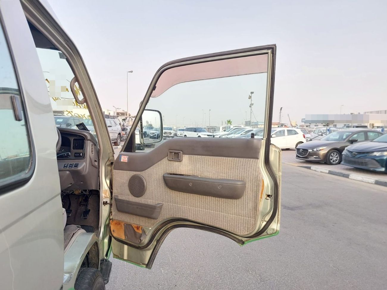 Nissan Caravan NISSAN CARAVAN VAN RHD 1999 MODEL 2.6 L DIESEL AUTOMATIC(PM20075)