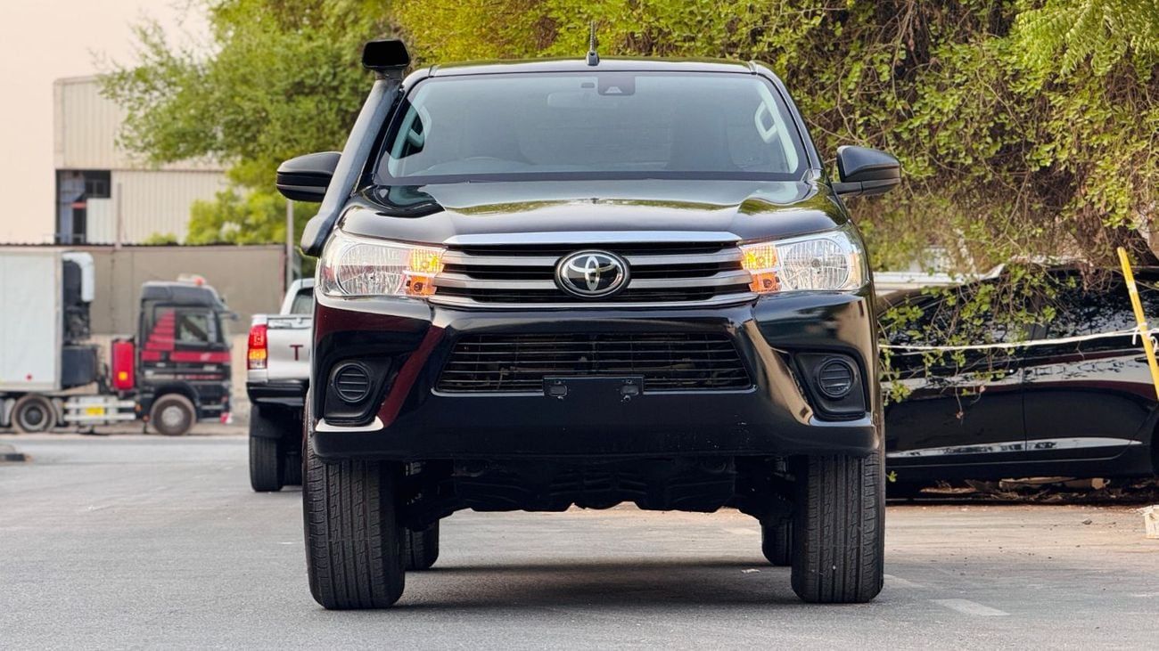 Toyota Hilux SINGLE CABIN | 4X4 SPORTS BAR | 2.8 DIESEL ENGINE | MANUAL TRANSMISSION | AIR SNORKEL