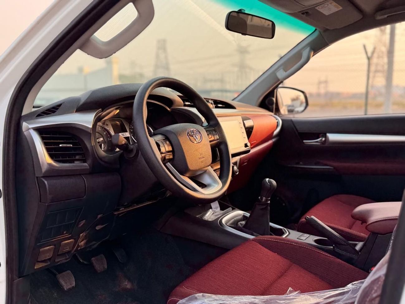 Toyota Hilux S GLX 2.8L AWD M/T