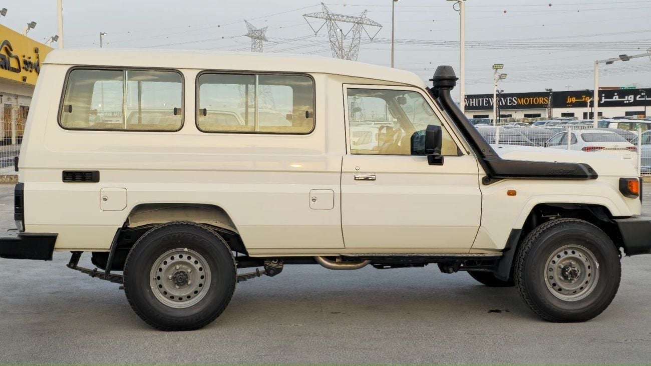 Toyota Land Cruiser 70 Toyota Land Cruiser 70 LC 78 | 2.8L| V4 | T/Diesel | MT | 2025