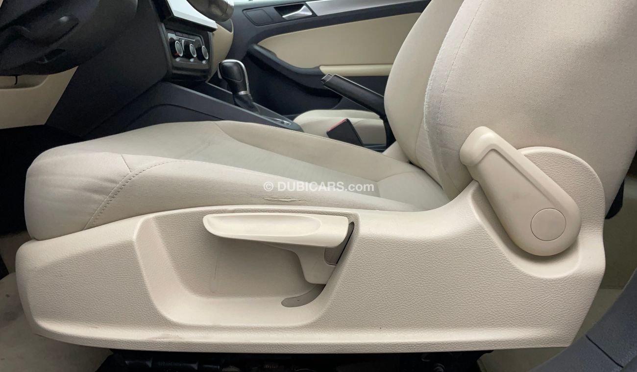 فولكس واجن جيتا TRENDLINE 2 | بدون دفعة مقدمة | اختبار قيادة مجاني للمنزل