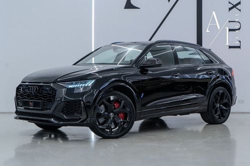 Audi RS Q8 quattro 4.0L 2022 Audi RSQ8 Quattro, Carbon Fibre Package, Excellent Condition, Fully loaded, GCC Sp