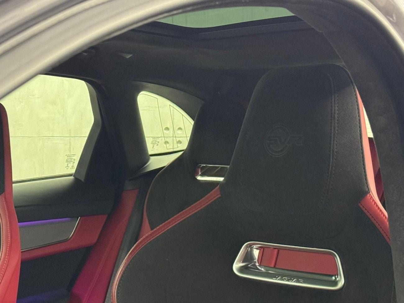 Jaguar F-PACE SVR 5.0L