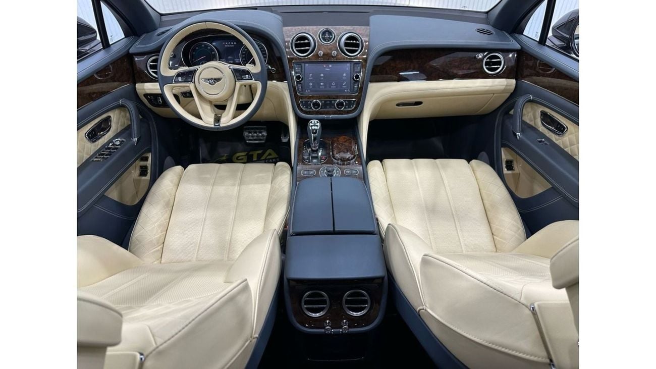 Bentley Bentayga 2017 Bentley Bentayga First Edition W12, Warranty, Full Bentley Service History, Full Options, GCC