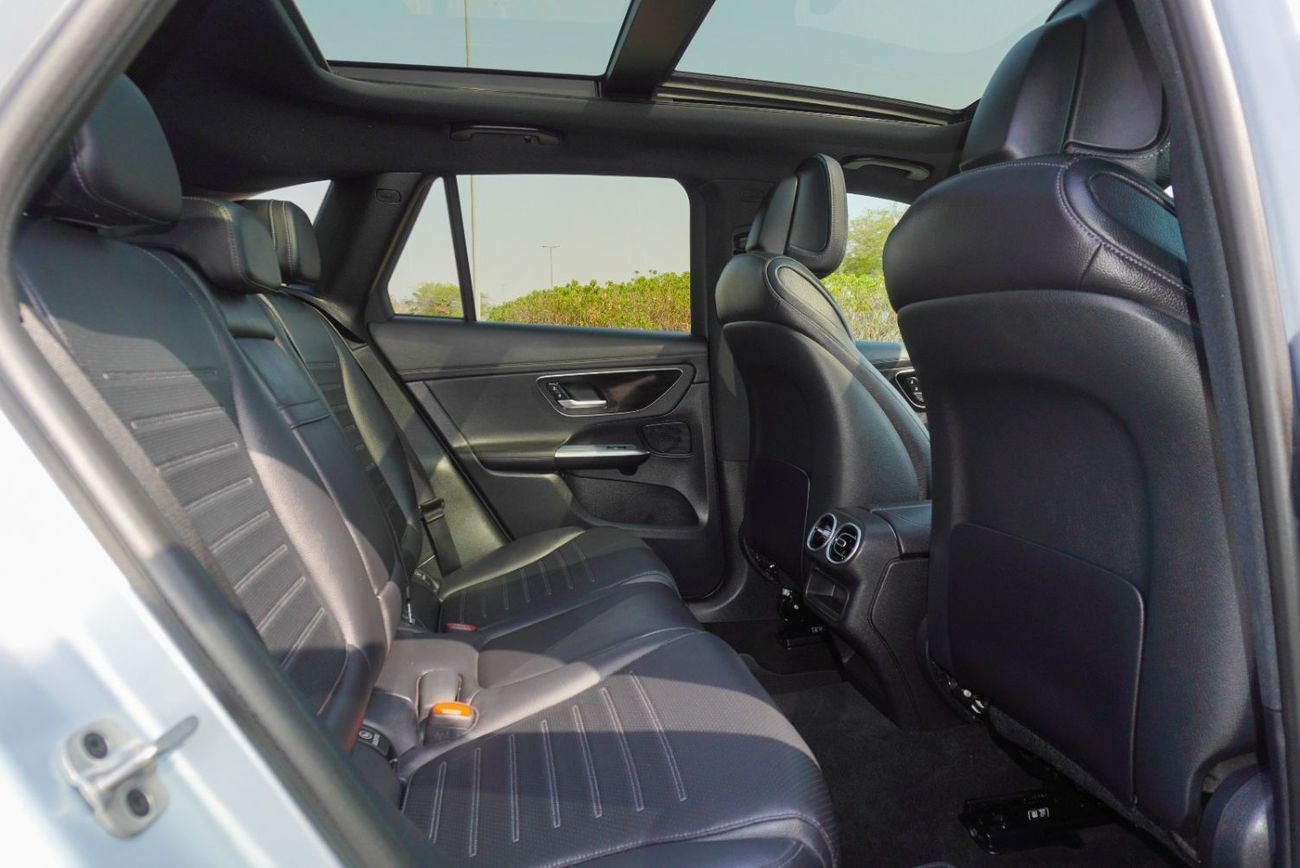 Mercedes-Benz GLC 300 4Matic 2,429 AED Monthly II Mercedes GLCC300 2024  II 0% Down Payment  II Still Under Warranty to 20