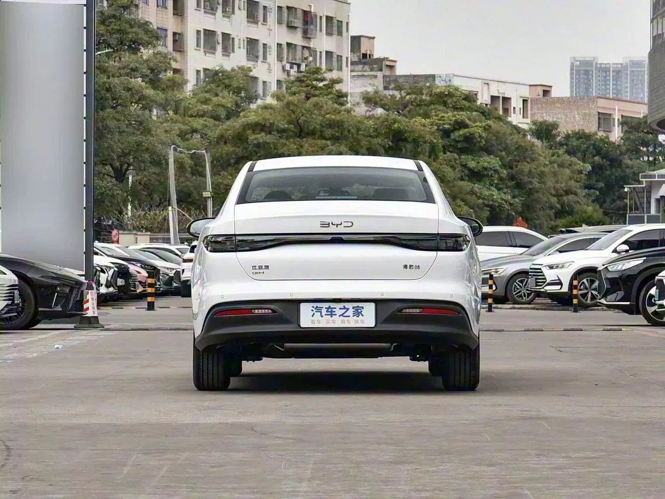 بي واي دي سيل 05 DM-i BYD Seal 05 DM-i 1,5L Manage Ad