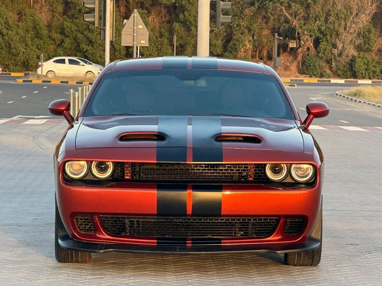 Dodge Challenger SXT — фото 1