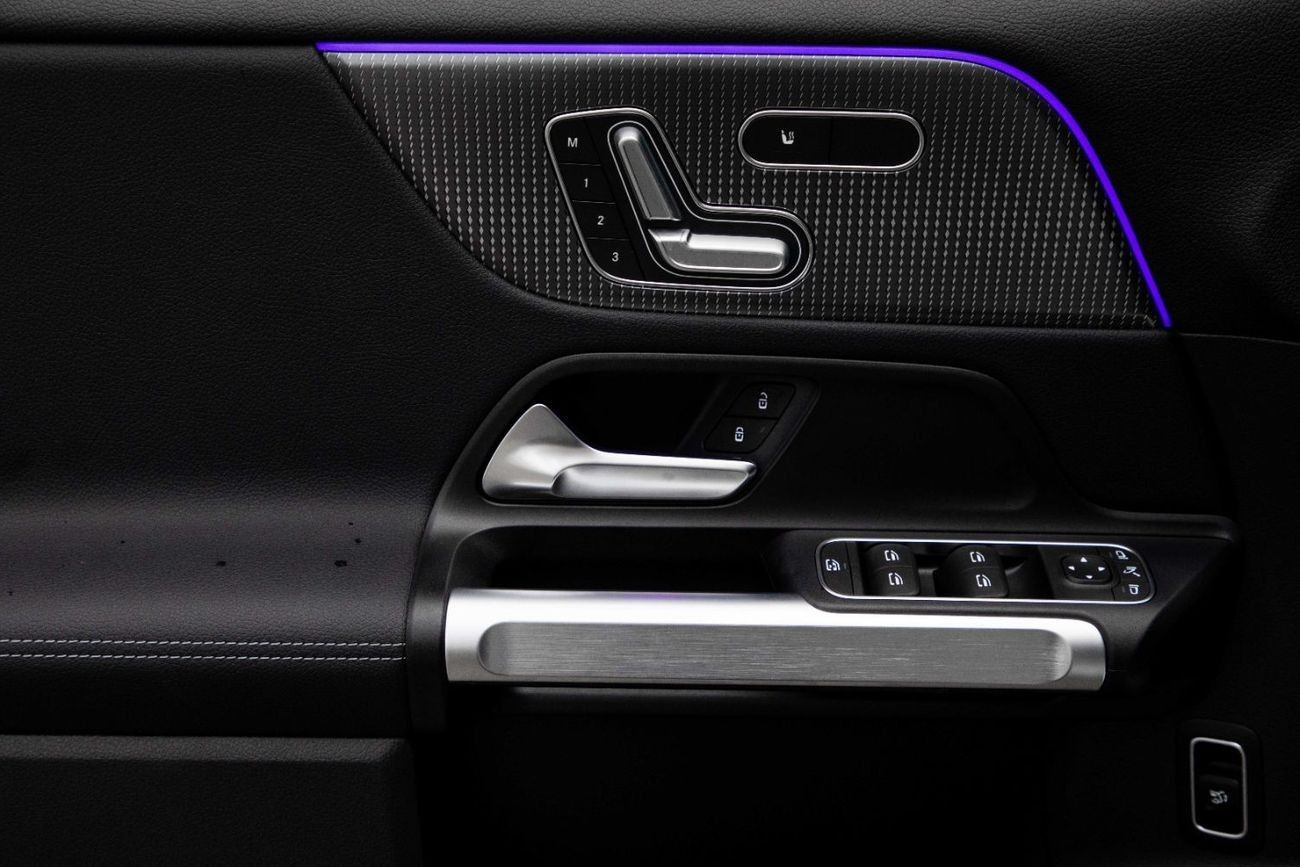 Mercedes-Benz EQB 350 350 4MATIC | 4,112 P.M  | 0% Downpayment | EQB 350 4MATIC | AGENCY WARRANTY!