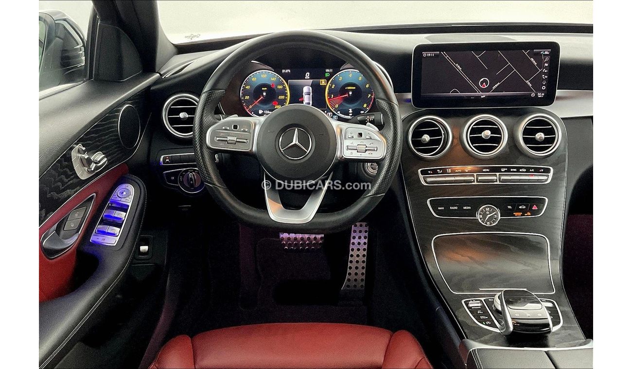 Mercedes-Benz C 200 Premium (AMG Line)