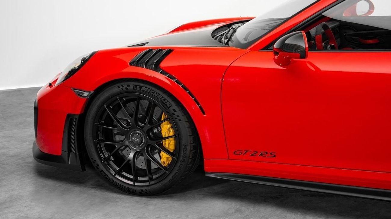 Porsche 911 - 2018 - GCC