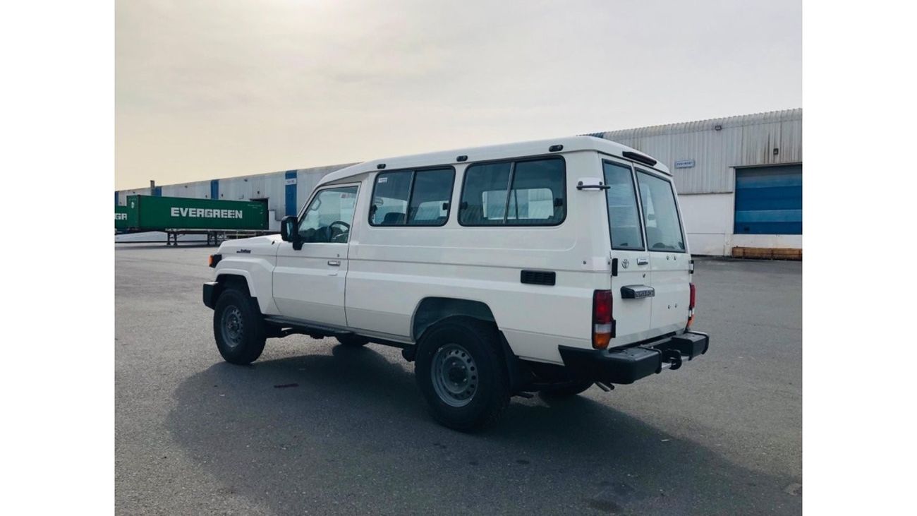 Toyota Land Cruiser 70