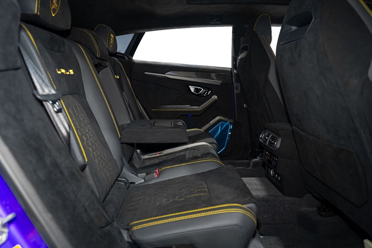 Lamborghini Urus 4.0T V8 Performante URUS PERFORMANTE | FULL CARBON INT/EXT | MASSAGE SEATS | ADVANCED SOUND SYSTEM |