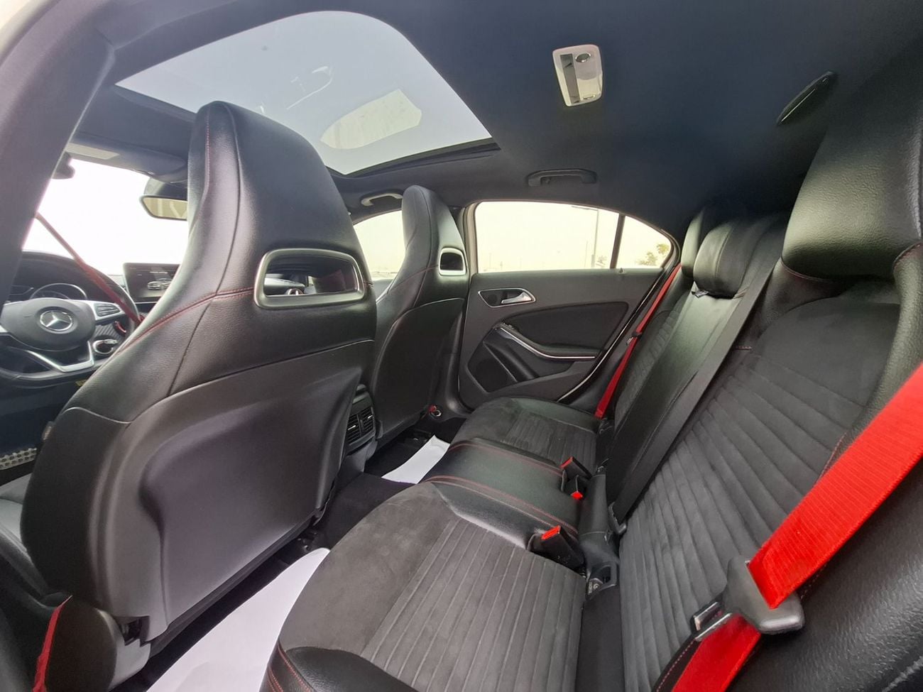 مرسيدس بنز A 45 AMG مرسيدس بنز A45 2016 full option