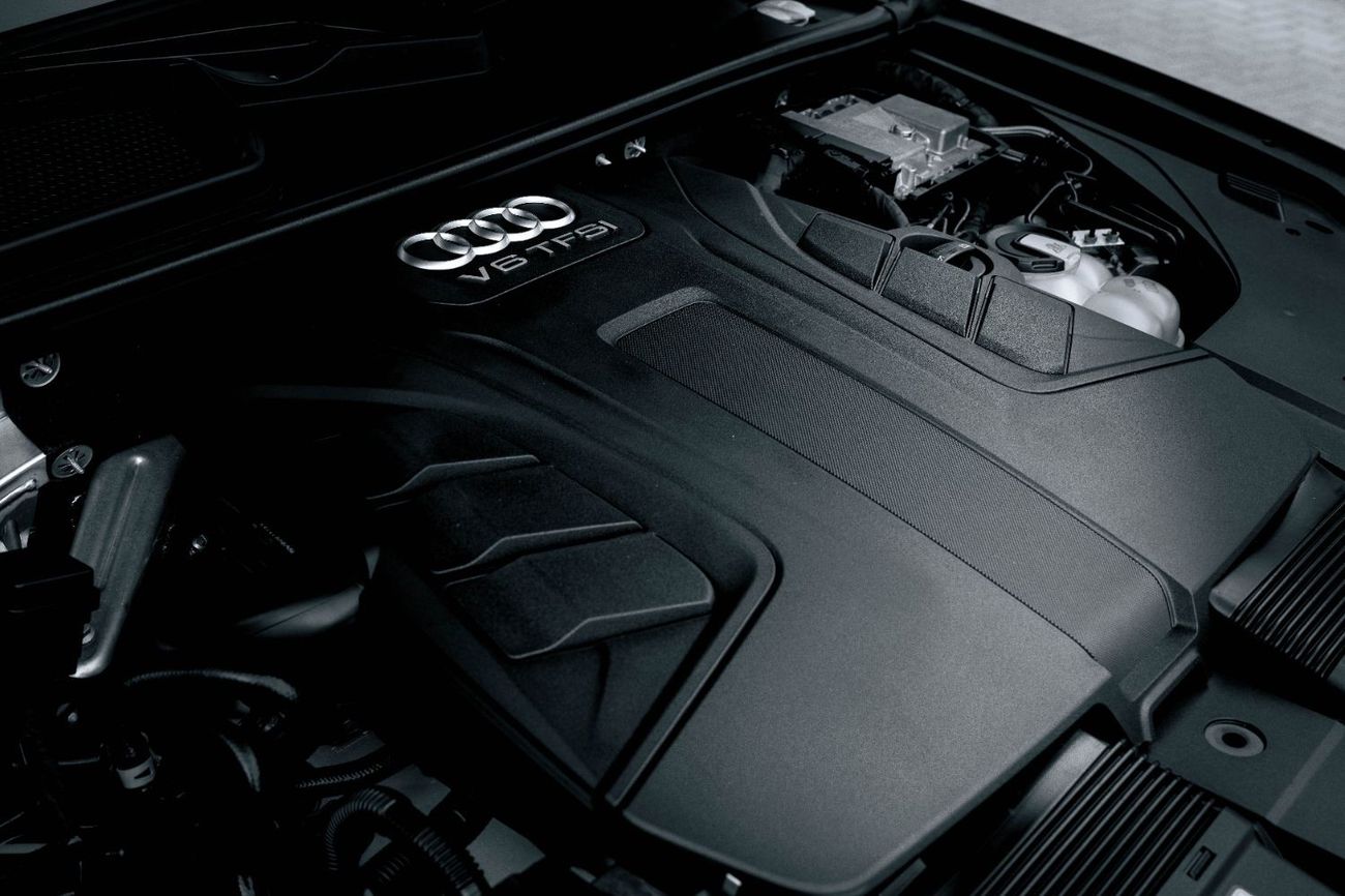 Audi Q7 45 TFSI quattro 45 TFSI | 3,427 P.M  | 0% Downpayment | Full Agency History!