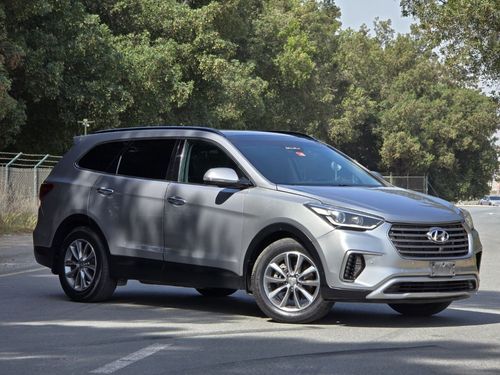 Hyundai Santa Fe GLS Top 3.3L SANTA FE GRAND 3.3L V6  2017 FULL OPITION  //PERFECT CONDITION