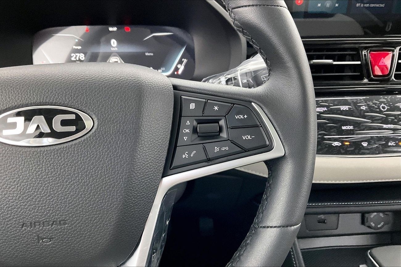 Chevrolet Silverado LT Z71 Trail Boss - Regular Cab | 1 year free warranty | 0 Down Payment