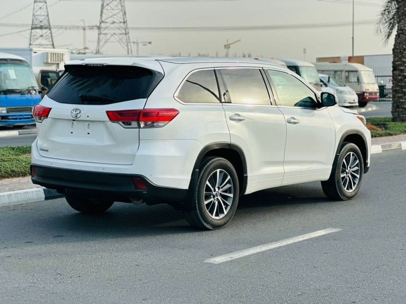 Used Toyota Kluger 2020 for sale in Dubai - 697592
