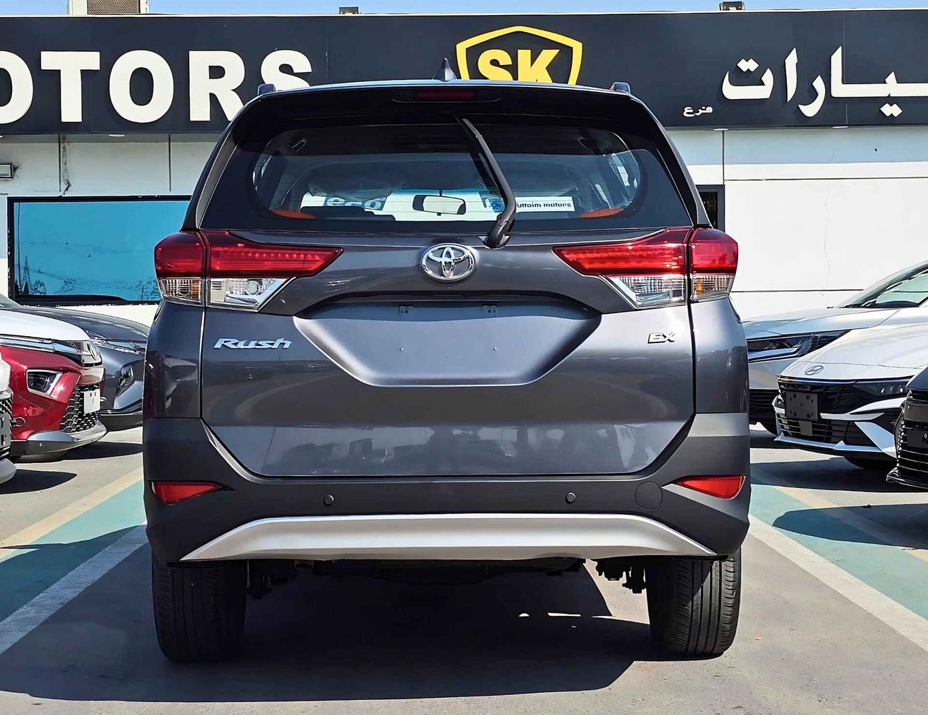 Toyota Rush EX GCC/ 7 SEATS/ RIMS/  LOW MILEGAE/ EXPORT ONLY / LOT#34572