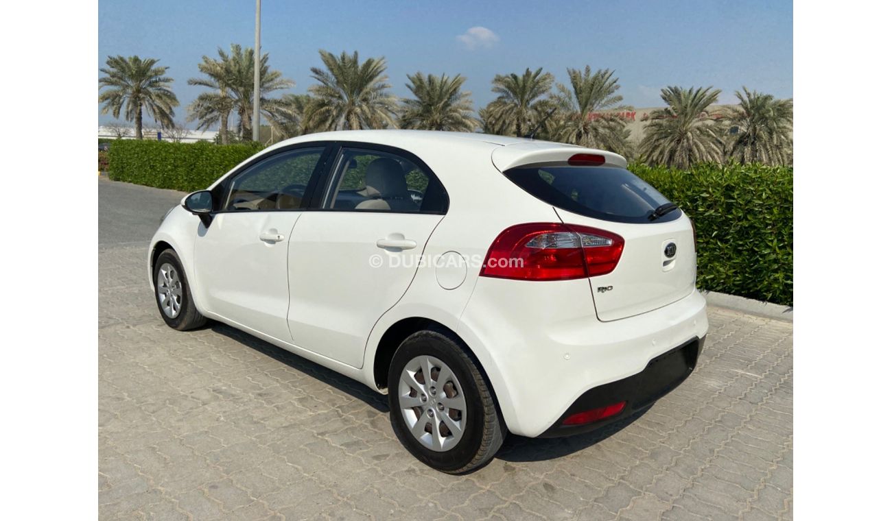 Kia Rio Kia Rio model 2015 GCC very celen I car km 173,459 price 21,000 m00971545994592