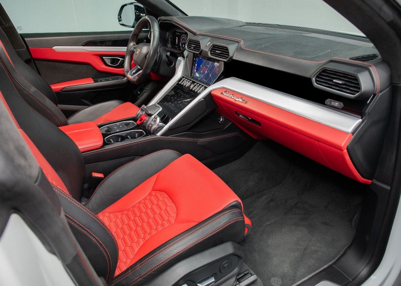 Lamborghini Urus STD