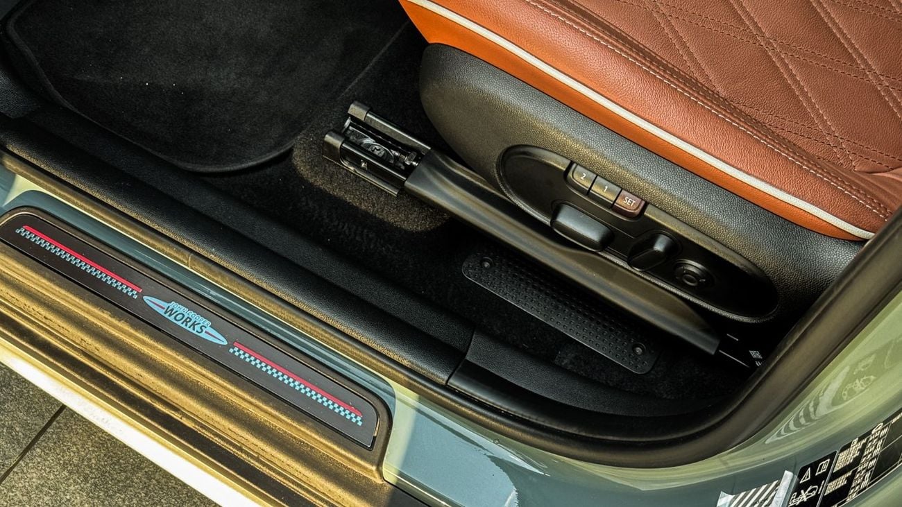 Mini Cooper S Countryman JCW Kit Agency Warranty Full Service History 2024 GCC 2.0L Turbo