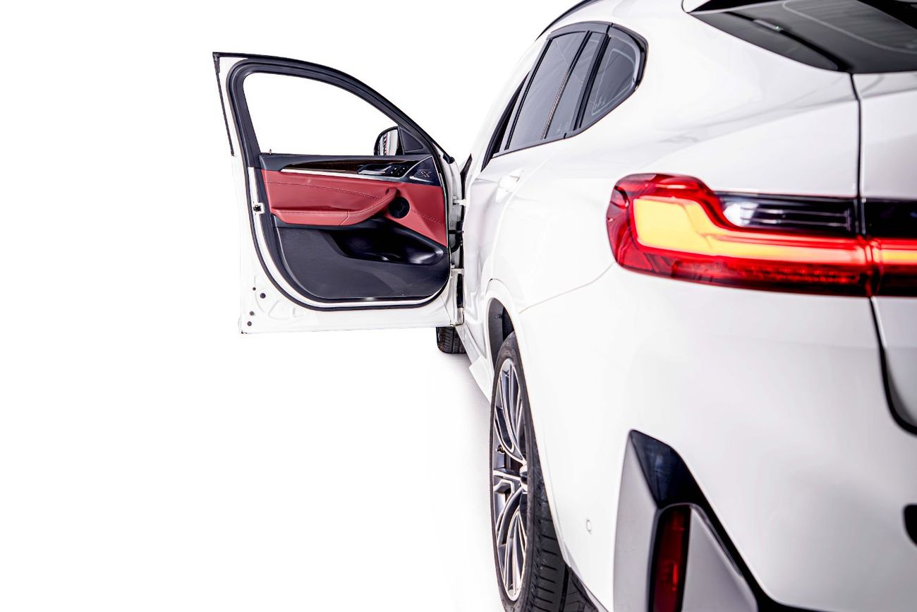 بي أم دبليو X4 xDrive 30i M Sport 2.0L