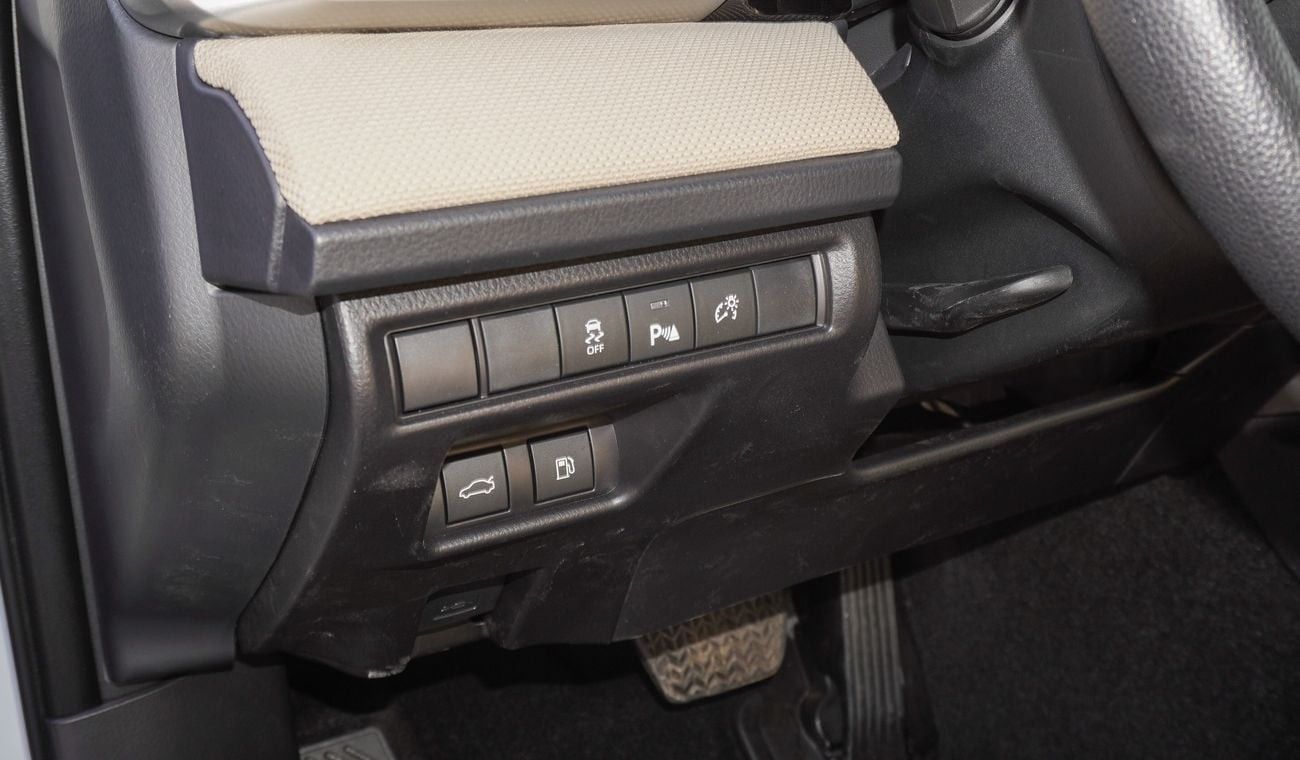 Toyota Camry E  HEV 2.5L HYBRID