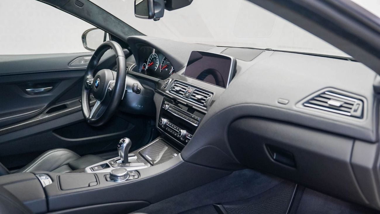 بي أم دبليو M6 Std 4.4L UAE's Very Best Example | 2 Years Free Servicing