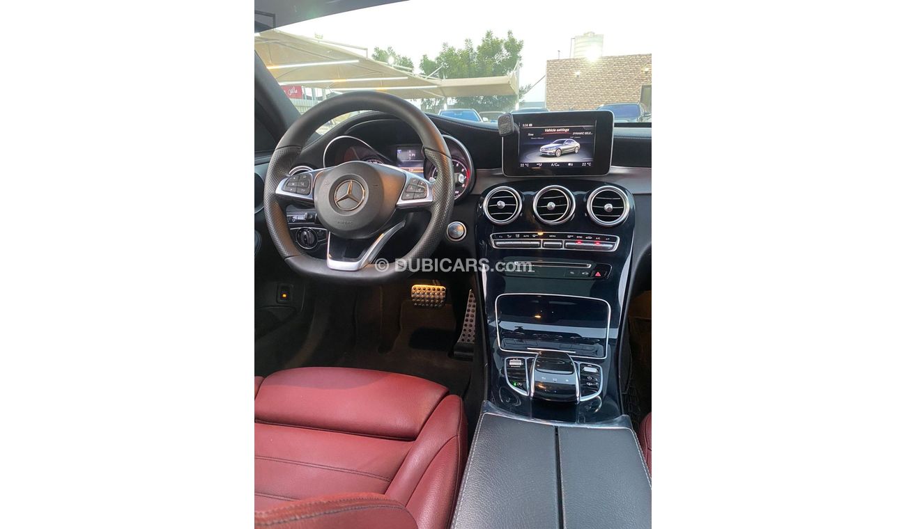 مرسيدس بنز C 200 اليجانس