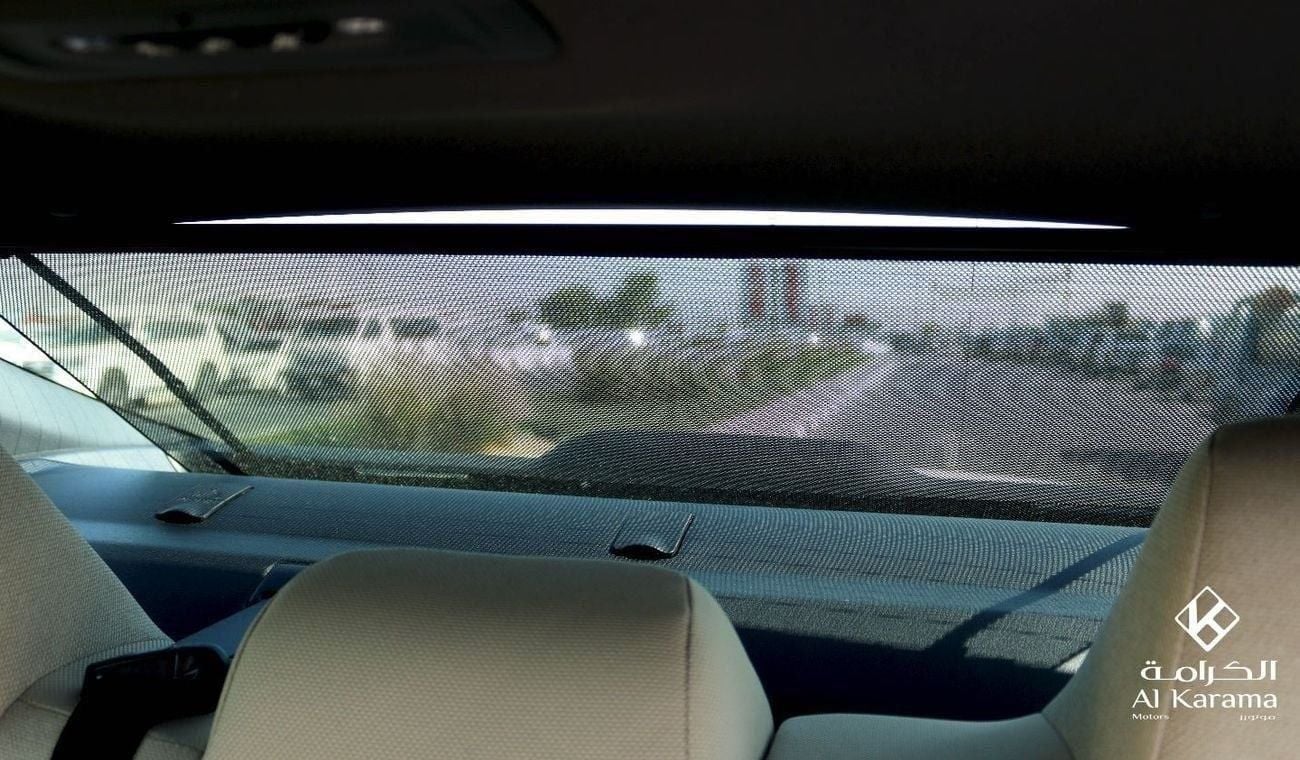 Toyota Camry LE | 2.5L Hybrid | Panoramic Roof | Power Seat | Rear Camera | 18" Alloy Wheels | GCC Car