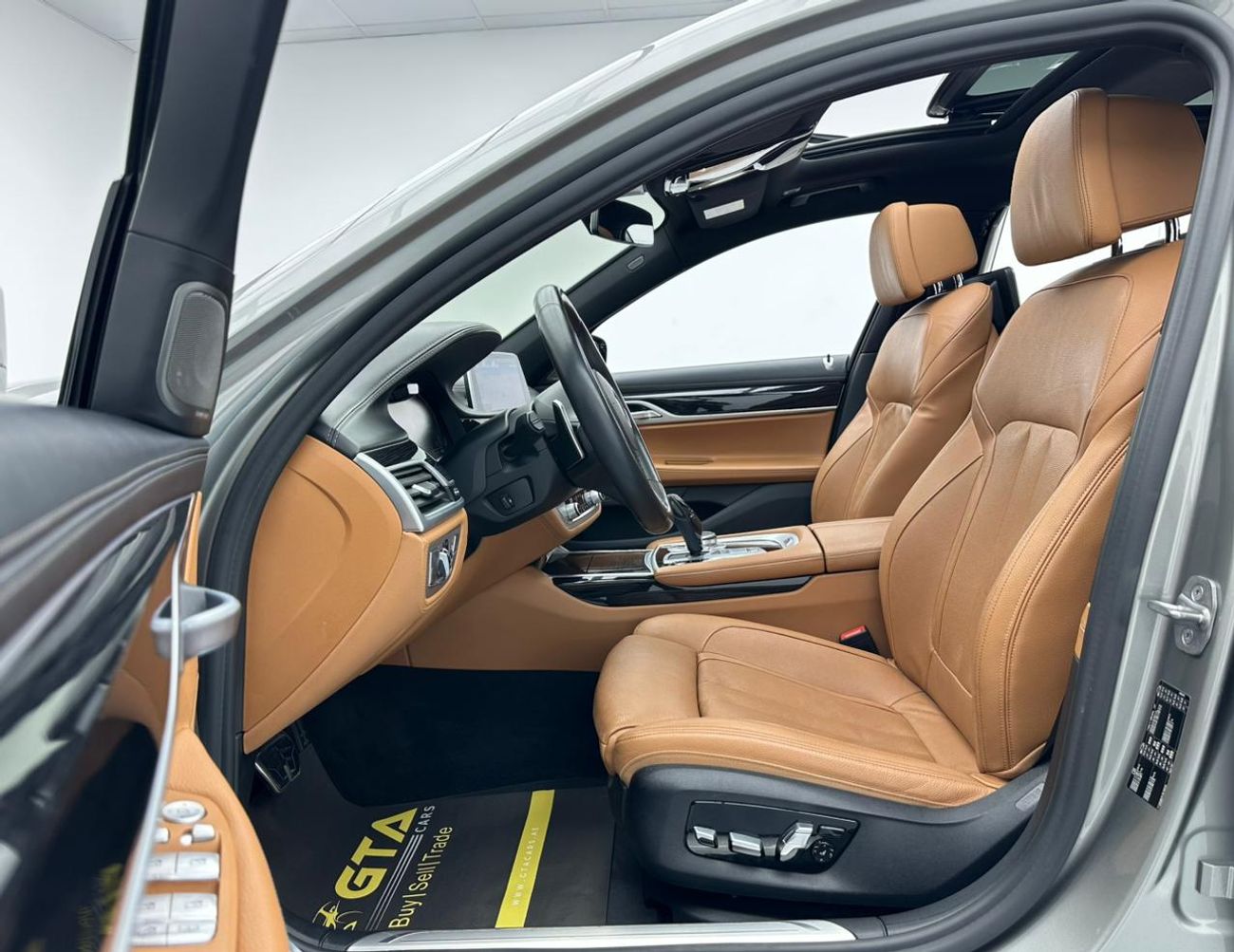 BMW 730Li M Sport 3.0L 2021 BMW 730Li M-Sport M-Kit, 1 Year Warranty Unlimited, BMW Full Service History, GCC