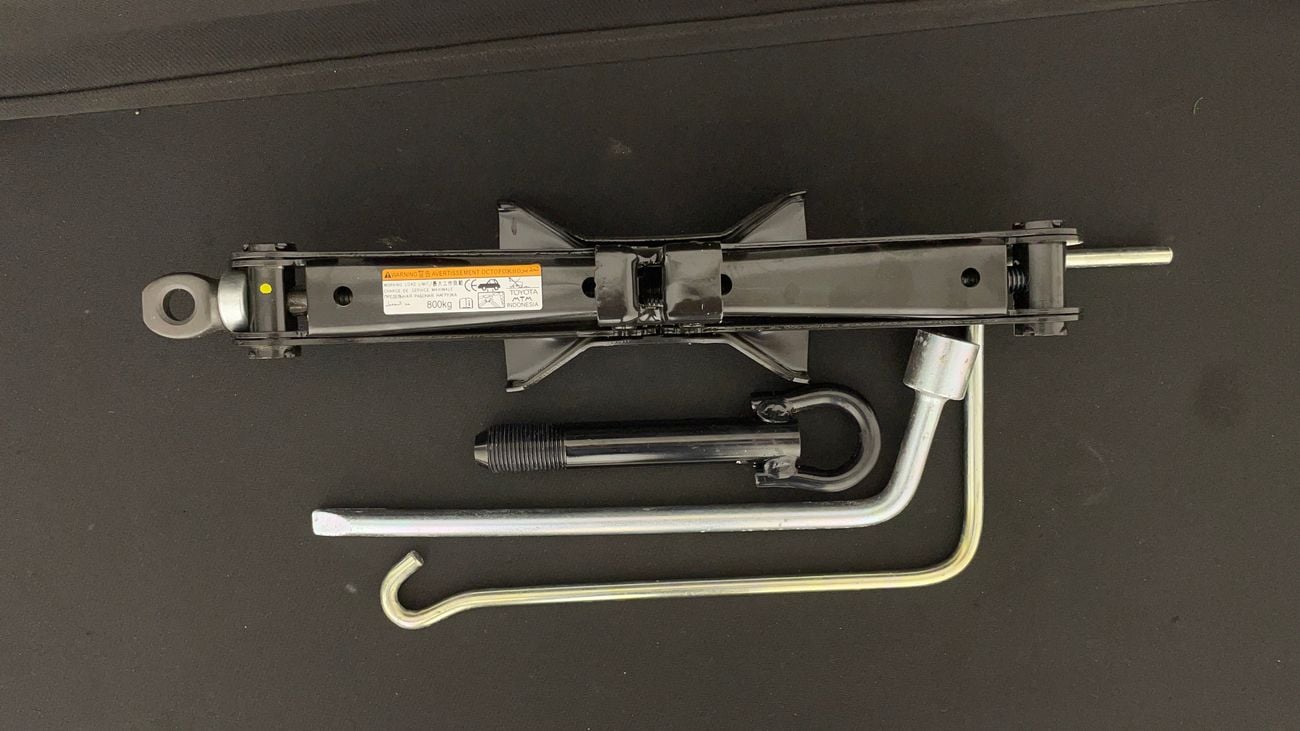 تويوتا يارس SE 1.5 | بدون دفعة مقدمة | اختبار القيادة في المنزل