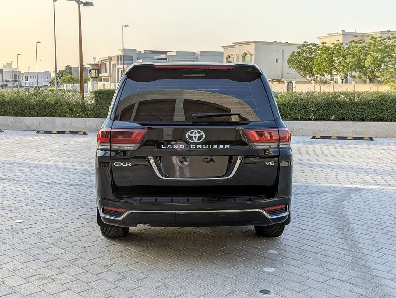 تويوتا لاند كروزر GXR Facelifted | V6 4.0L | GCC Specs | Full Option | Excellent Conditi