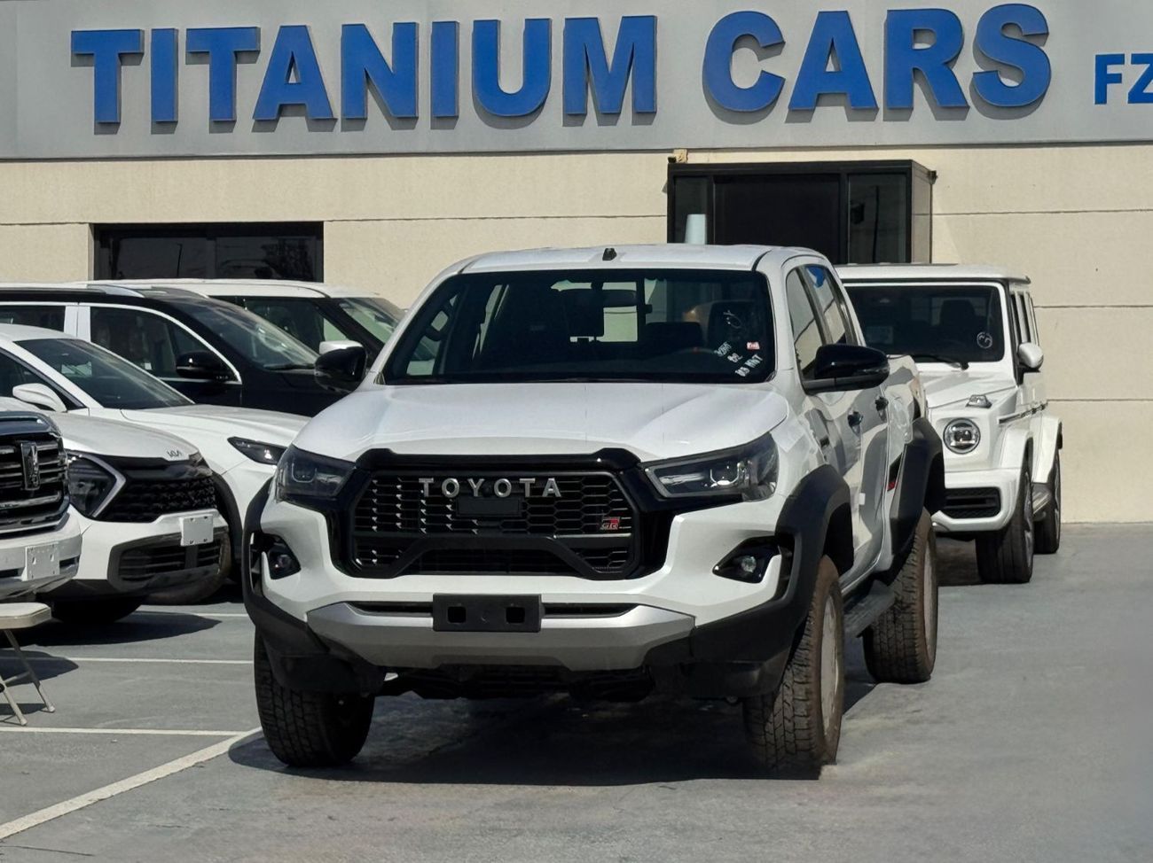 تويوتا هيلوكس GR Sport 4.0L 2025 Export Price @177,000 AED