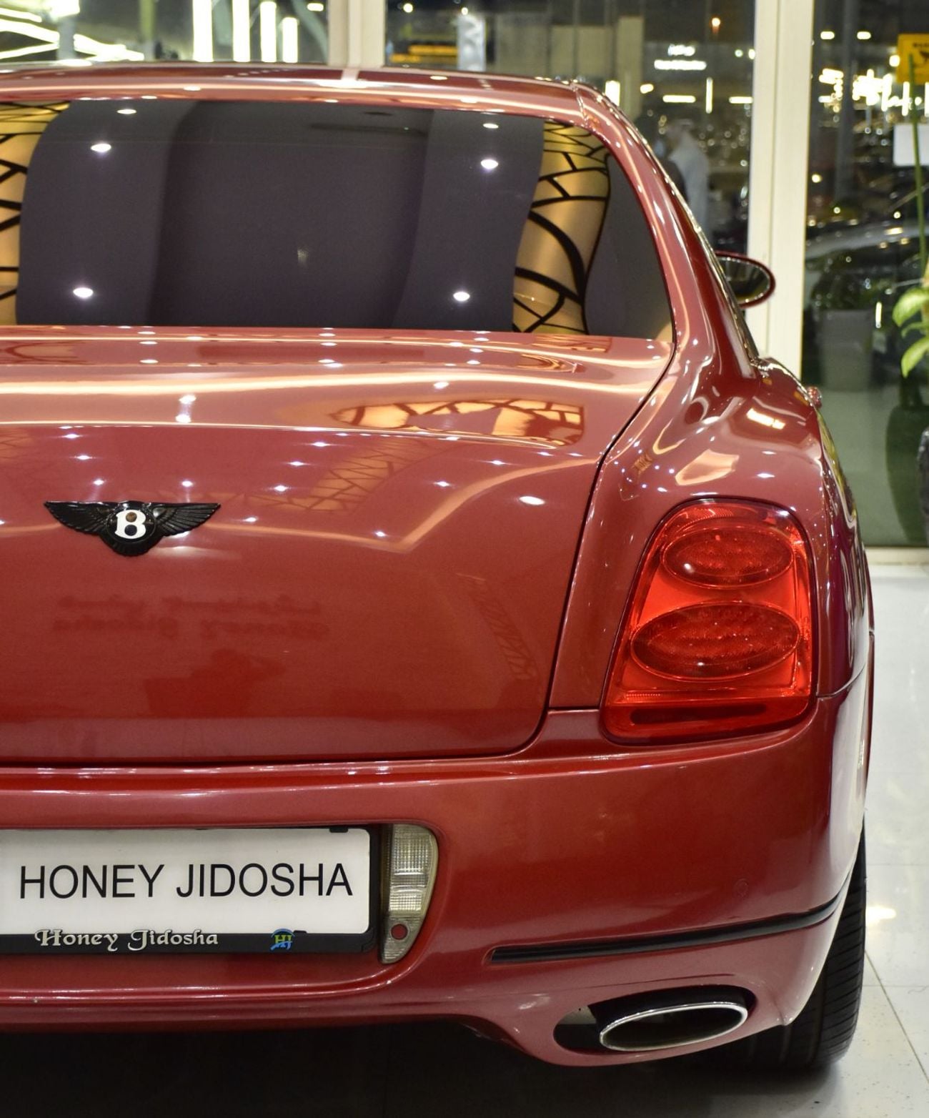 بنتلي فلاينج سبور EXCELLENT DEAL for our Bentley Flying Spur V12 ( 2007 Model ) in Orange Color GCC Specs