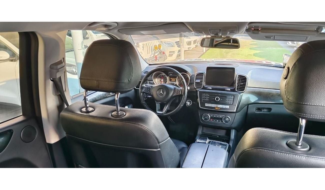 Mercedes-Benz GLS 450 2017 Mercedes-Benz GLS-Class, 450 4Matic