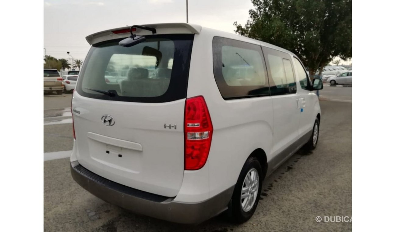 Hyundai H-1 Petrol 12 Seats Automatic For Export Only