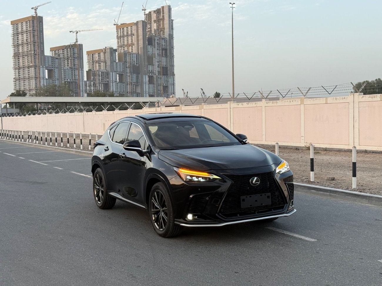 لكزس NX350 F SPORT
