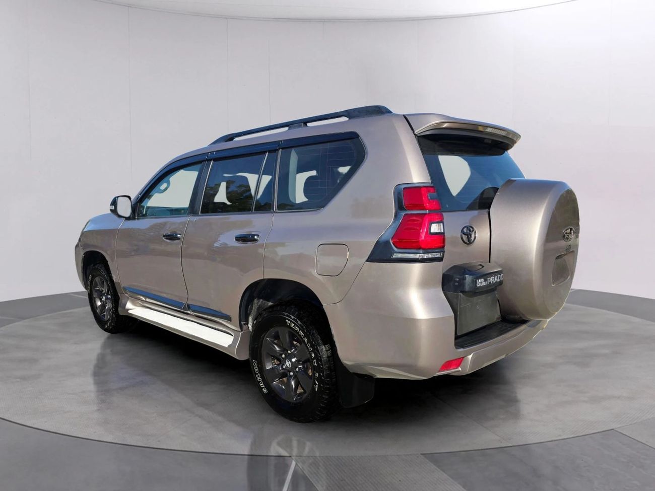 تويوتا برادو 4x4 Diesel Right Hand Drive (Export Only)